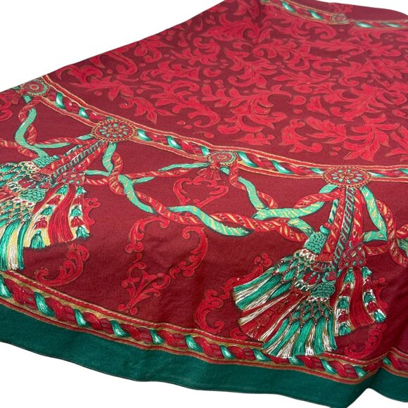 Holiday Tablecloth Round Red Green Tassel Print Christmas Decor Cotton 70" VTG - Picture 3 of 9